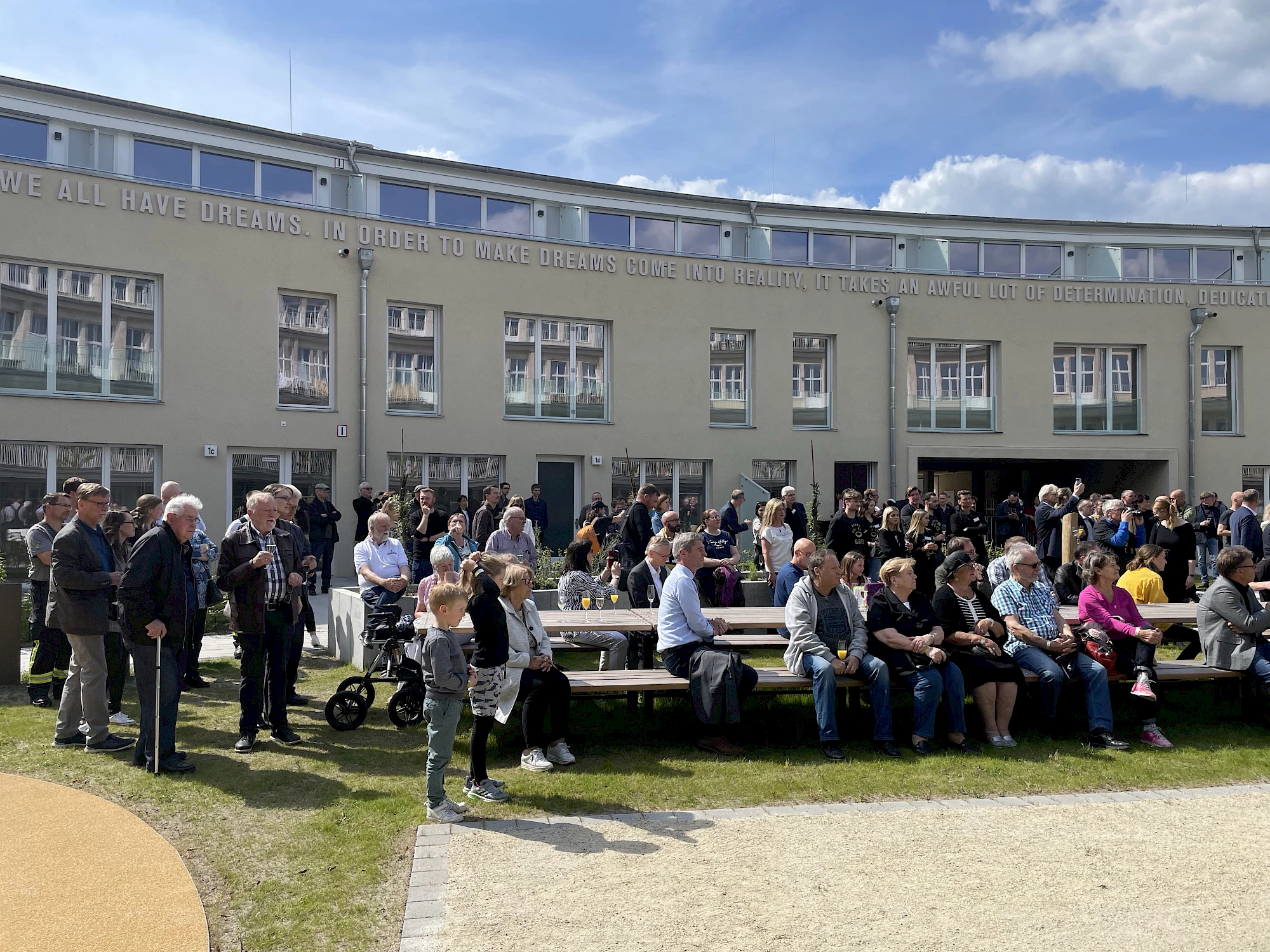 G.O.L.D&reg; Speisehaus der Nationen offiziell eingeweiht
