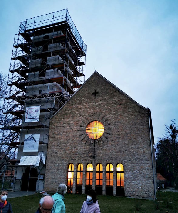 Elstaler Kirche erh&auml;lt Dank terraplan neues Innenlicht
