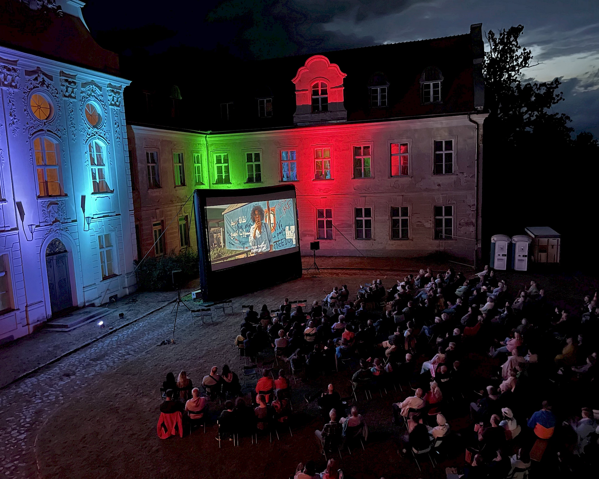 Open Air Kino am Schloss F&uuml;rstenberg war voller Erfolg!