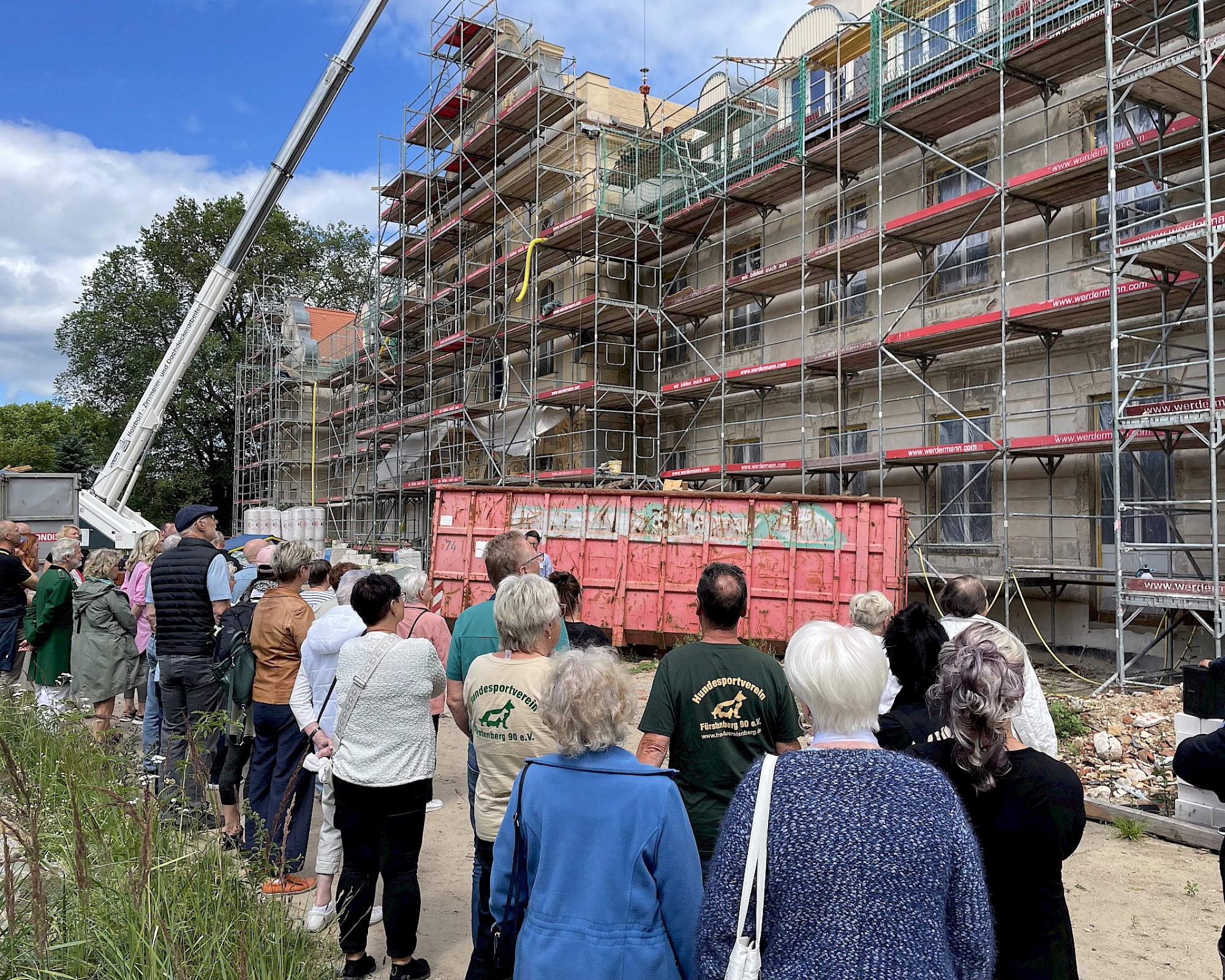 Wasserfest & Vermietungsstart am Schloss F&uuml;rstenberg