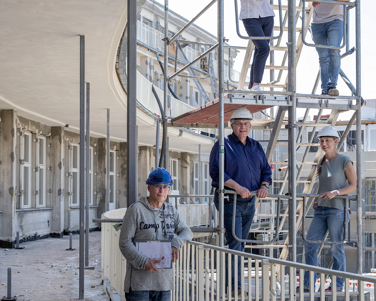 Gesucht: Bauleiter Hoch- und Tiefbau (m/w/d)!