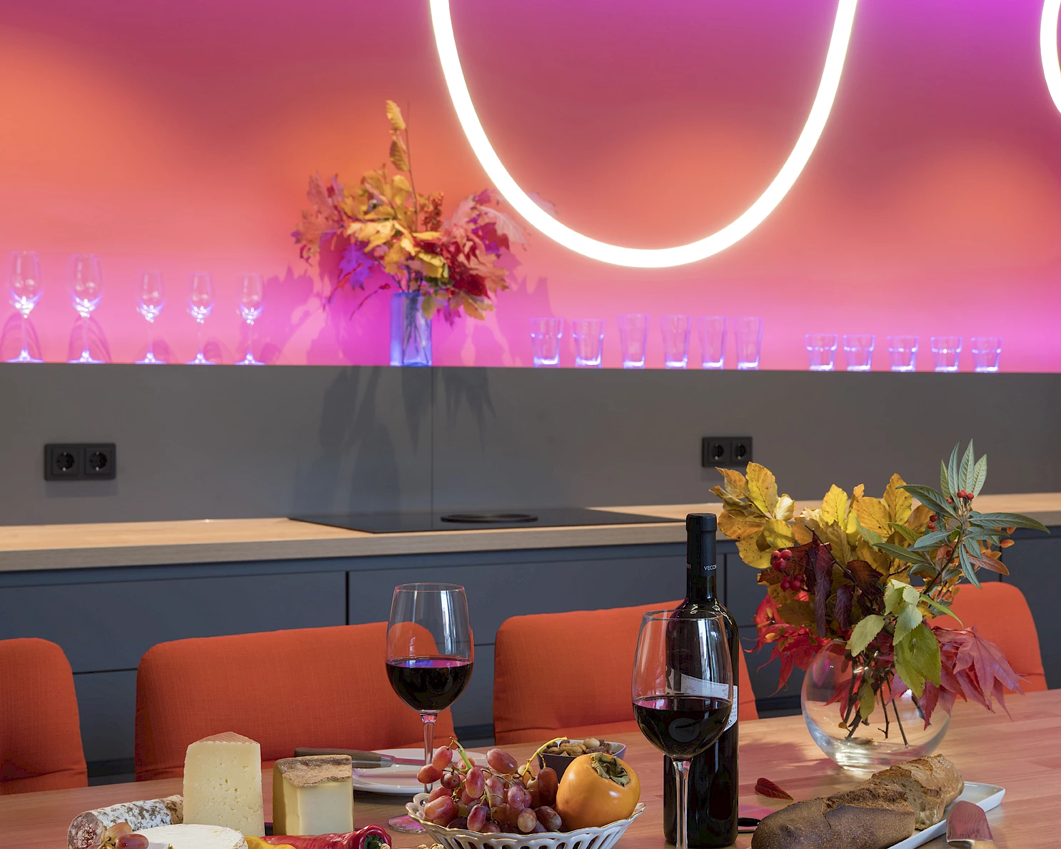 Gemeinschaft, die leuchtet: Willkommen in NEON im Leuchtgaswerk N&deg;1&reg;