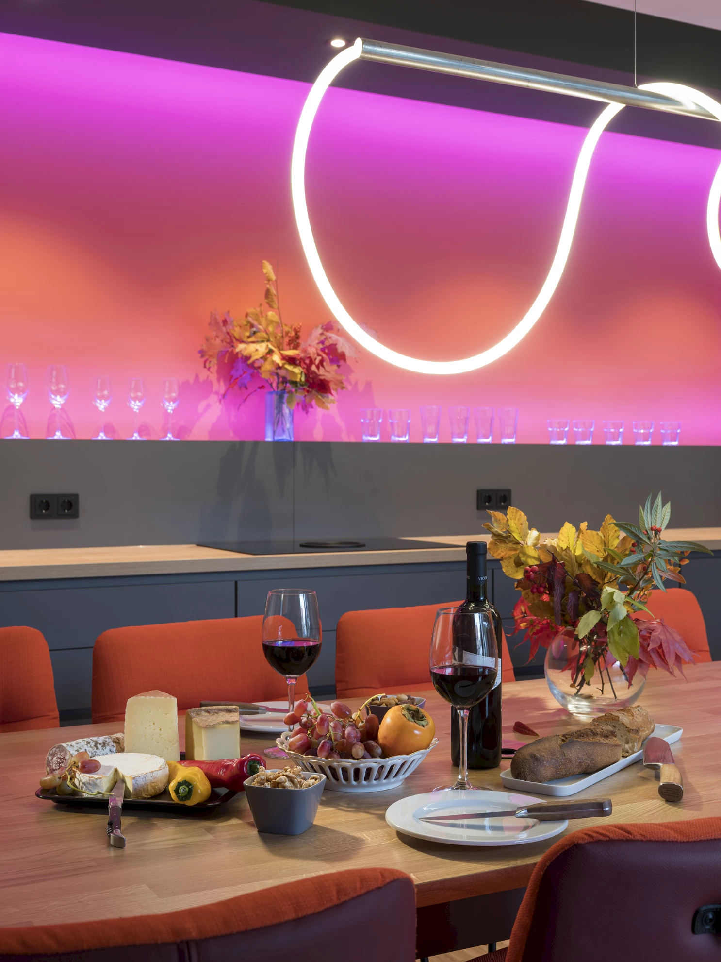 Gemeinschaft, die leuchtet: Willkommen in NEON im Leuchtgaswerk N&deg;1&reg;